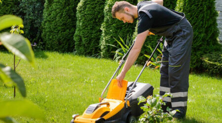 Points to remember when operating lawn movers