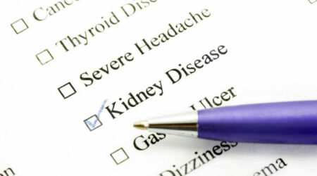 What causes kidney infections?